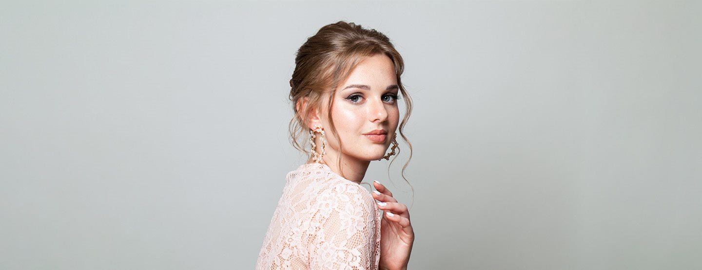 Čo tak si plesové účesy vyčarovať vlastnoručne: toto sú trendové looky