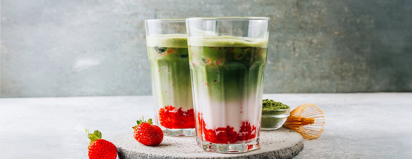 Jahodové matcha latte: trendový letný nápoj na doma