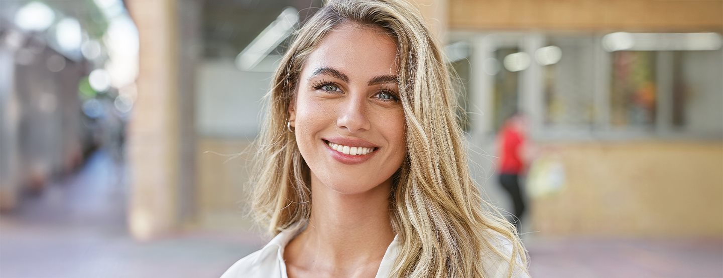 Blond vlasy: čo sa nosí v roku 2024