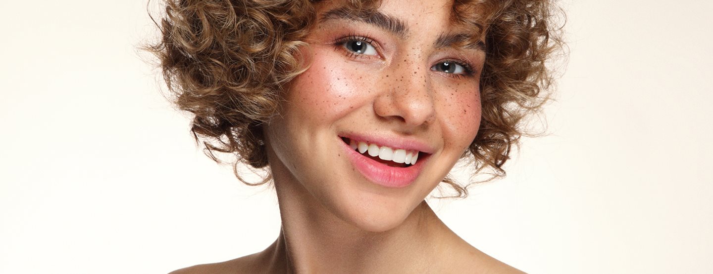 Trend v líčení Sunset Blush: Takto sa podarí