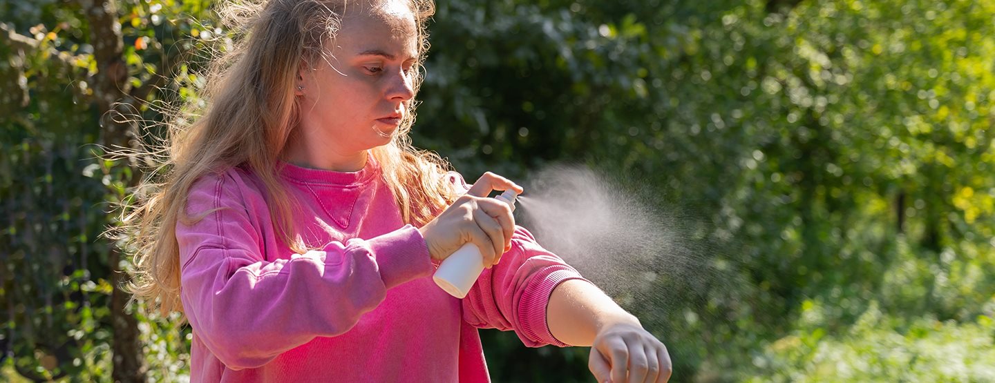 Príjemne strávený večer na balkóne: Prípravky proti komárom a inému hmyzu 