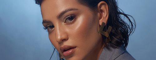 Wet-hair-look 2025: To je tohtoročný letný trend