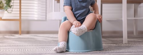 Nočníkový tréning, avšak bez nátlaku: Takto sa vaše dieťatko bez tlakov a stresu naučí chodiť na nočník