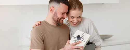 Valentínske darčeky pre neho: Tieto darčeky zaručene potešia