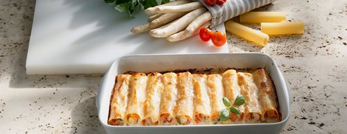 Zapekaná špargľa: pikantné plnené cannelloni s bielou špargľou 