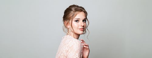 Čo tak si plesové účesy vyčarovať vlastnoručne: toto sú trendové looky