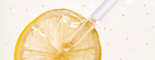 Peeling s ovocnými kyselinami: jednoducho vysvetlené účinky, výhody a nevýhody 