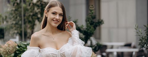 Chystá sa svadba! Toto sú trendy v líčení pre nevesty na rok 2026  