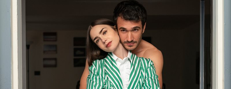 „Emily in Paris“: pre koho sa rozhodne v 5. sérii?