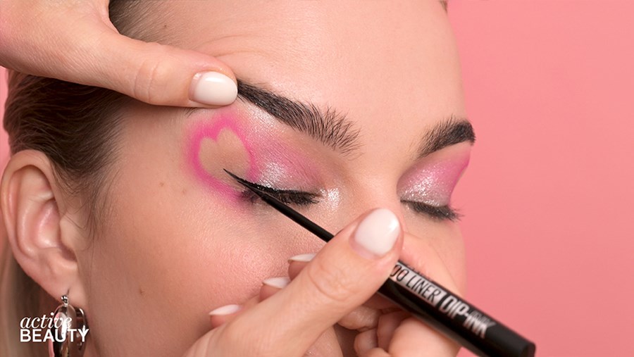vytvorte linkou linku v style cat eye
